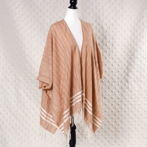 NWT Vince Camuto Shawl Poncho O/S - Picture 1 of 6